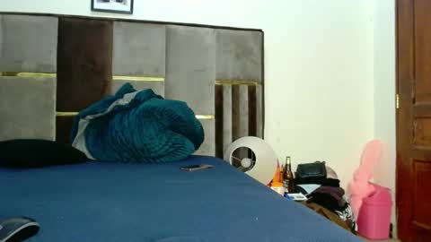 Sherry l online show from 03-03-25, 03:20