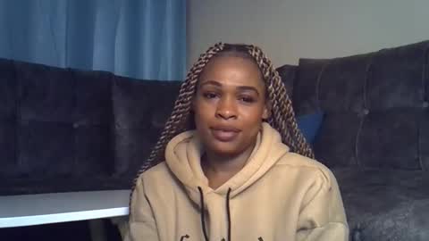 Snapshot of shiksmson chatting on 10-17-25, 07:05 shiksmson online show from 10-17-25, 07:05