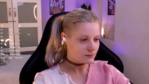 help me reach my first 25 thumbs up online show from 11-29-25, 09:07