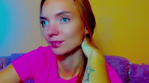 Alexis online show from 10-07-25, 08:39