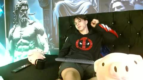 Snapshot of shinobi_grey chatting on 12-30-24, 02:40  .. shinobi .. online show from 12-30-24, 02:40