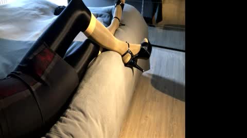 Pantyhose-Doll online show from 03-01-26, 02:30