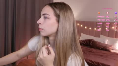 Julia online show from 09-30-25, 06:29