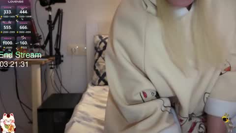 Snapshot of shirayuki_hime chatting on 01-15-26, 05:05 Im Lilu Rosenblum Guys I have ----Ill be glad to see you there online show from 01-15-26, 05:05