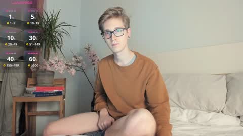 Snapshot of shirizo chatting on 12-10-24, 07:00 Matthew online show from 12-10-24, 07:00