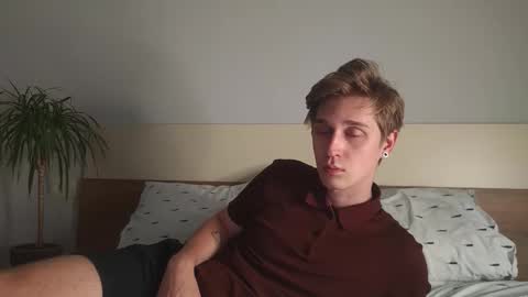 Snapshot of shirizo chatting on 10-20-25, 08:53 Matthew online show from 10-20-25, 08:53