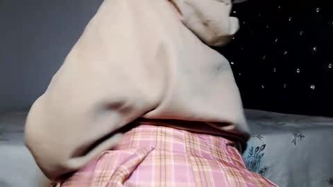 Shi-ro online show from 12-18-25, 12:38