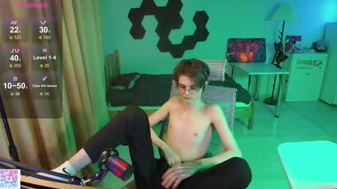 shiromy_ online show from 02-14-26, 07:10