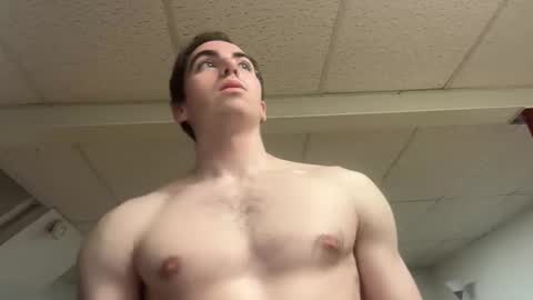 shirtlesshunk15 online show from 04-27-26, 03:04