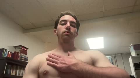 Snapshot of shirtlesshunk15 chatting on 06-06-26, 01:54 shirtlesshunk15 online show from 06-06-26, 01:54