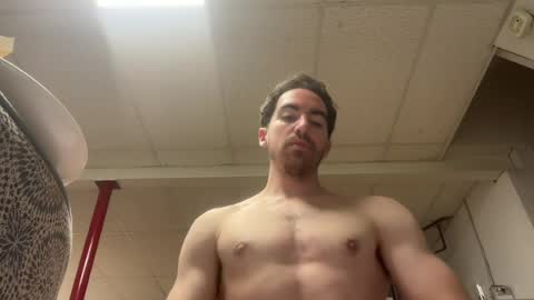 Snapshot of shirtlesshunk15 chatting on 06-13-26, 08:56 shirtlesshunk15 online show from 06-13-26, 08:56