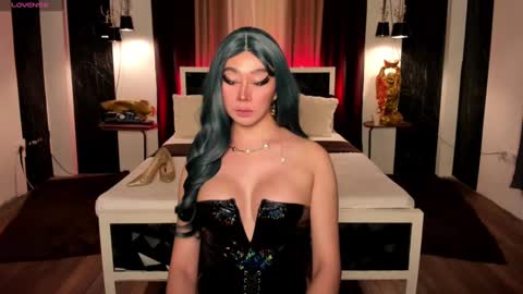 Snapshot of shivvariana_manflayer chatting on 12-18-24, 03:37 WET AND WILD YHANNA online show from 12-18-24, 03:37