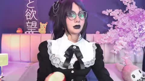 Snapshot of shizuko___ chatting on 04-28-26, 08:58 Valentina online show from 04-28-26, 08:58