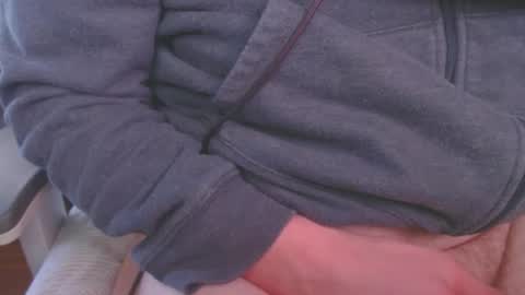 Snapshot of shocks153 chatting on 01-21-25, 11:34 shocks153 online show from 01-21-25, 11:34