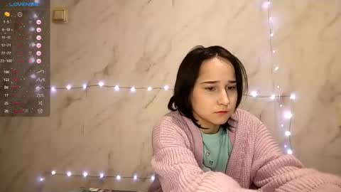 Snapshot of shonnacooperrider chatting on 12-18-25, 12:22 Margo online show from 12-18-25, 12:22