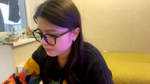 Snapshot of shontagrabowski chatting on 05-31-26, 12:12 Marie online show from 05-31-26, 12:12
