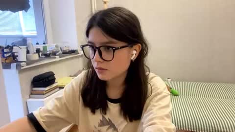 Marie online show from 07-16-26, 01:39