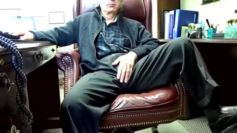 nikolas send dm for an appointment online show from 12-09-24, 05:41