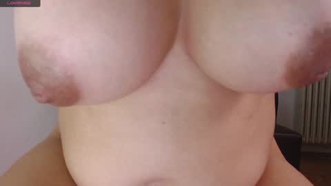 Snapshot of shopiagarcia_ chatting on 02-05-25, 09:15 lamai online show from 02-05-25, 09:15