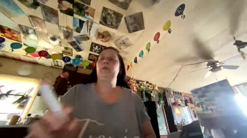 Snapshot of shorty920505 chatting on 05-15-26, 10:17 shorty920505 online show from 05-15-26, 10:17