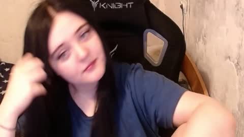 Snapshot of show_for_you chatting on 12-10-24, 03:44 show_for_you online show from 12-10-24, 03:44