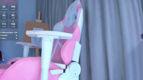 Snapshot of showmejenny chatting on 12-19-24, 05:08 jennywoody online show from 12-19-24, 05:08