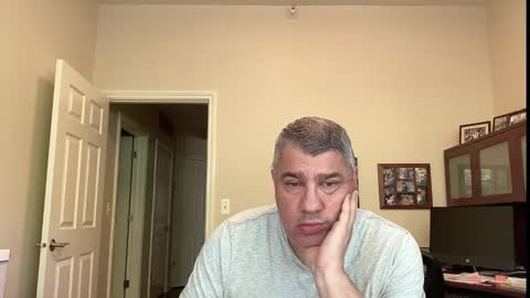 Chicago Guy online show from 09-16-25, 06:42