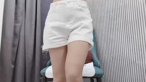 Hua yi online show from 07-18-26, 01:21