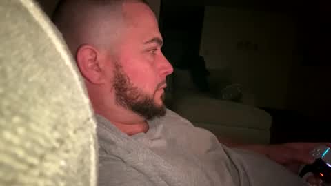 Snapshot of shubby420 chatting on 11-18-25, 04:28 YeahBoi420 online show from 11-18-25, 04:28