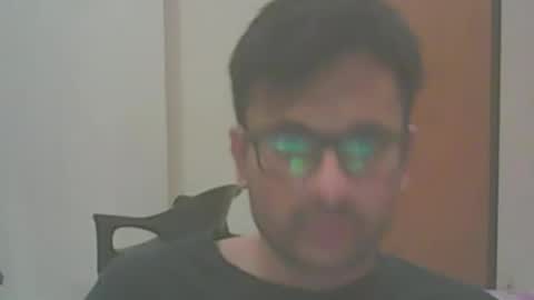 Snapshot of shubhamkhandelwal123 chatting on 03-10-25, 04:03 shubhamkhandelwal123 online show from 03-10-25, 04:03