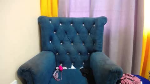 Snapshot of shuga_babiey chatting on 09-22-25, 07:32 Shuga online show from 09-22-25, 07:32