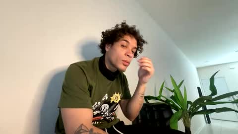 Snapshot of shurthingxx chatting on 03-06-25, 03:24 shurthingxx online show from 03-06-25, 03:24