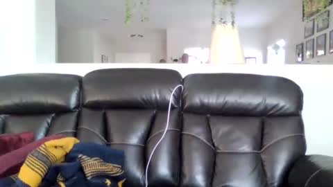 shwmeyours online show from 10-25-25, 06:57