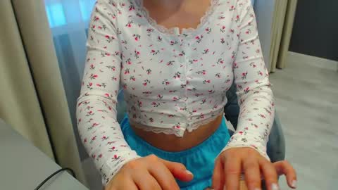 Snapshot of shy_26 chatting on 12-24-24, 08:22 shy_26 online show from 12-24-24, 08:22