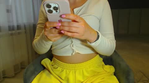 Snapshot of shy_26 chatting on 10-22-25, 09:20 shy_26 online show from 10-22-25, 09:20