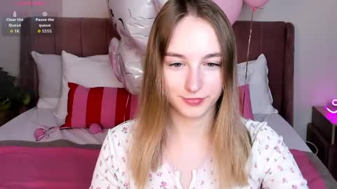 Polly online show from 04-11-26, 12:15