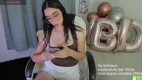 Nahomy online show from 01-18-25, 01:52