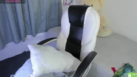 Nahomy online show from 03-08-25, 06:10