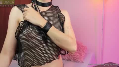 Snapshot of shy_angel_30 chatting on 12-20-24, 06:35 Angel online show from 12-20-24, 06:35