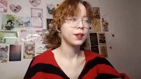 Milena online show from 10-24-25, 01:07