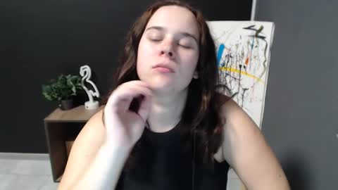 Snapshot of shy_lil chatting on 10-30-25, 02:51 shy_lil online show from 10-30-25, 02:51