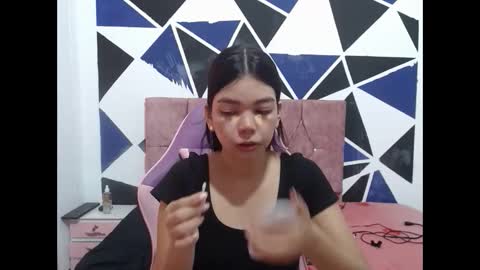 Snapshot of shy_luna18 chatting on 10-07-25, 12:35 luna online show from 10-07-25, 12:35