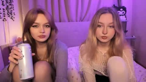 Snapshot of shy_meowmegan chatting on 10-04-25, 09:13 Megan 3 online show from 10-04-25, 09:13