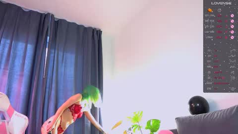 Snapshot of shy_or_horny chatting on 09-24-25, 05:55 HI i am Marcy online show from 09-24-25, 05:55