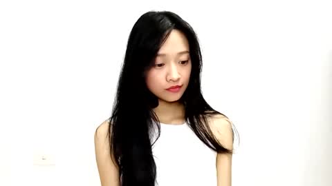 Snapshot of shy_pink_doll chatting on 04-24-26, 04:09 shy_pink_doll online show from 04-24-26, 04:09