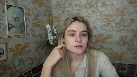 shy_sabrina_ online show from 01-05-25, 07:49
