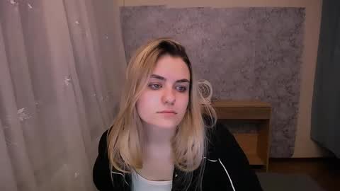 shy_sabrina_ online show from 03-11-25, 04:32