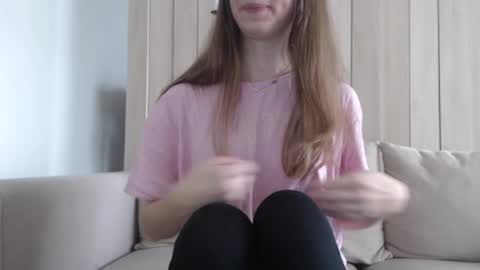 shy_schoolgirl_ online show from 03-01-25, 11:50