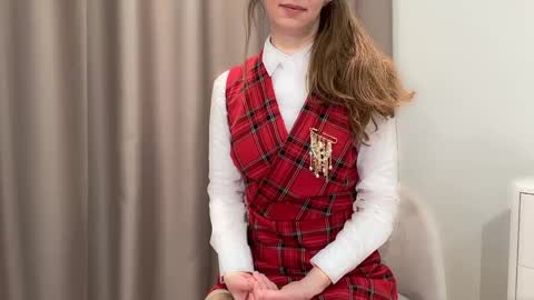 shy_schoolgirl_ online show from 12-16-25, 12:43