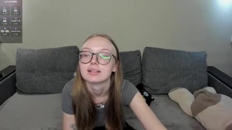 Melissa online show from 09-29-25, 04:01